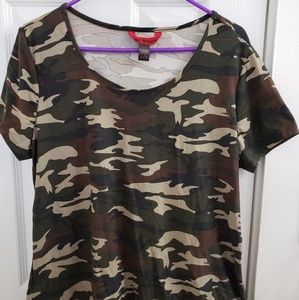 Camo short sleeve tee